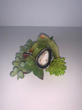 Load image into Gallery viewer, White Stone Ring
