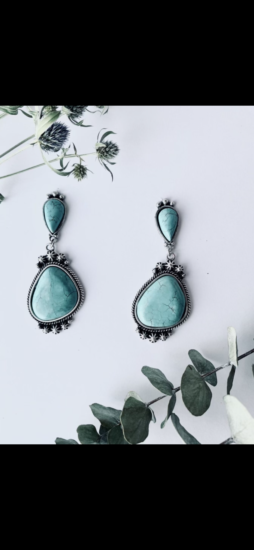 Natural stone earring