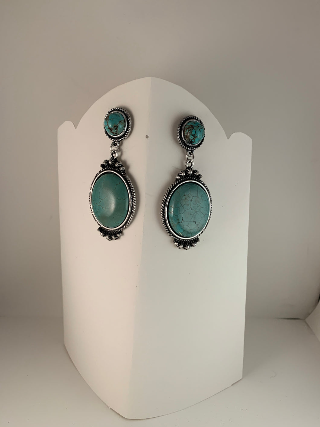 Natural turquoise earring